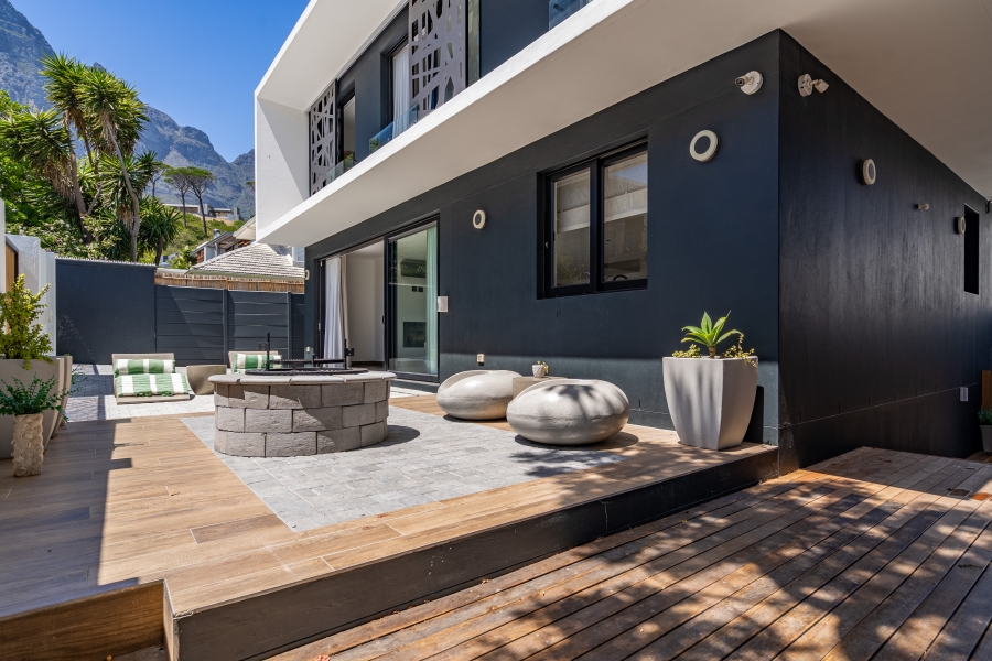 3 Bedroom Property for Sale in Camps Bay Western Cape